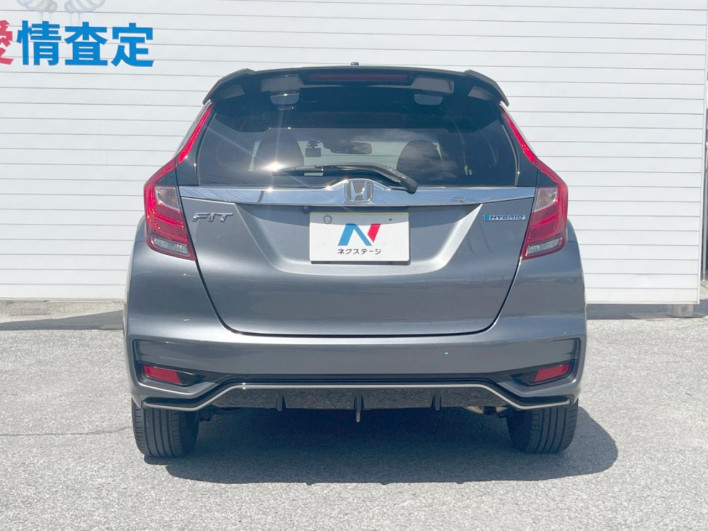 2017 Honda Fit Hybrid DAA-GP5 (UW-6a3b4a1fb5145)[7]