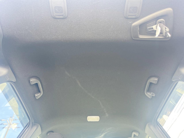 2017 Honda Fit Hybrid DAA-GP5 (UW-6a3b4a1fb5145)[27]