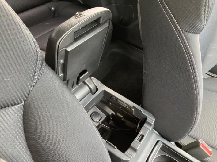 2012 Subaru Impreza Sport DBA-GP7 (UW-6a3b4a21e8129)[17]