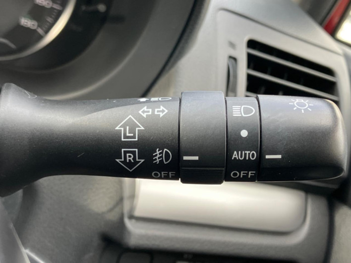 2012 Subaru Impreza Sport DBA-GP7 (UW-6a3b4a21e8129)[29]