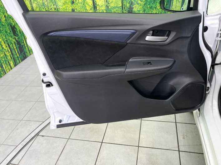2015 Honda SHUTTLE DAA-GP8 (UW-6a3b4a2489ddb)[28]
