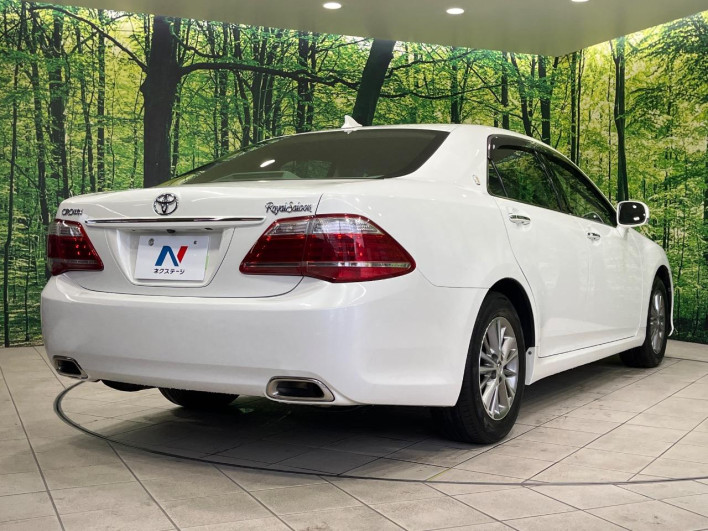 2010 Toyota Crown DBA-GRS200 (UW-6a3b4a26928ad)[25]