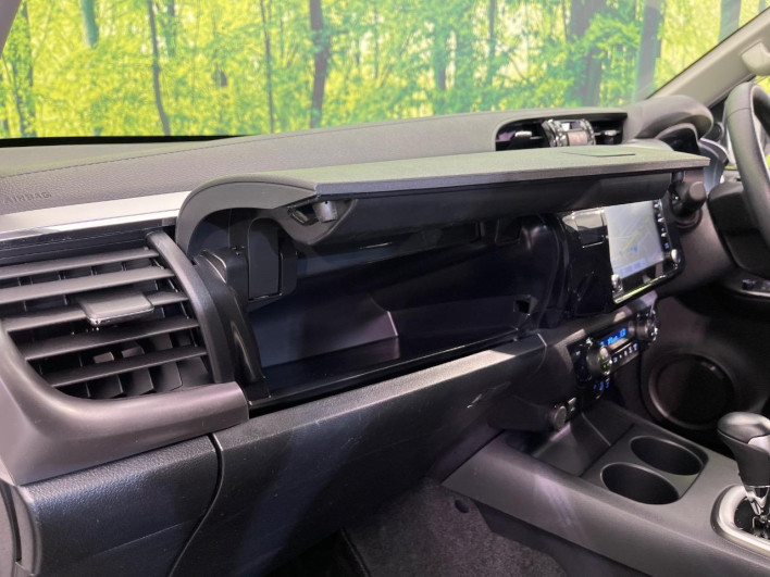 2024 Toyota Hilux 3DF-GUN125 (UW-6a3b4a2d9e6dd)[9]