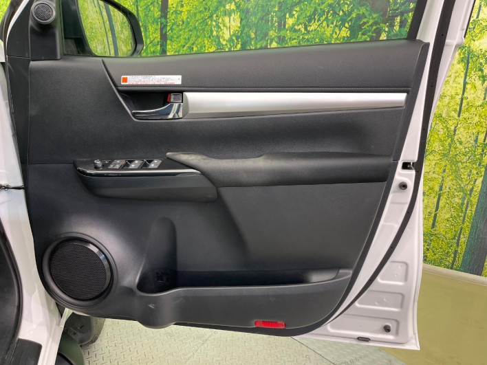 2024 Toyota Hilux 3DF-GUN125 (UW-6a3b4a2d9e6dd)[22]