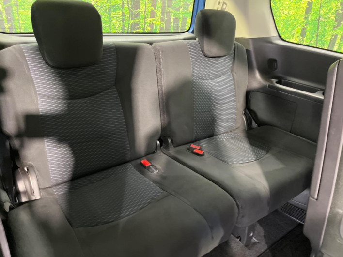 2016 Nissan Serena DAA-HC26 (UW-6a3b4a3656737)[28]