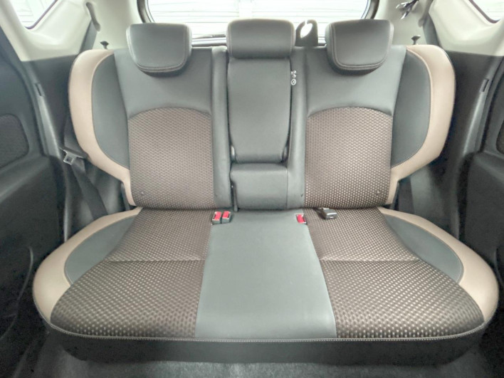 2017 Nissan Note DAA-HE12 (UW-6a3b4a38bd252)[27]