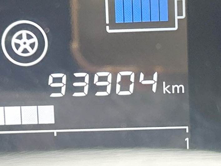 2017 Nissan Note DAA-HE12 (UW-6a3b4a38bd252)[2]