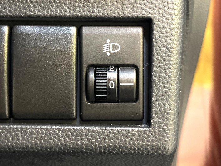 2011 Suzuki ALTO Lapin DBA-HE22S (UW-6a3b4a3cd2fc2)[10]