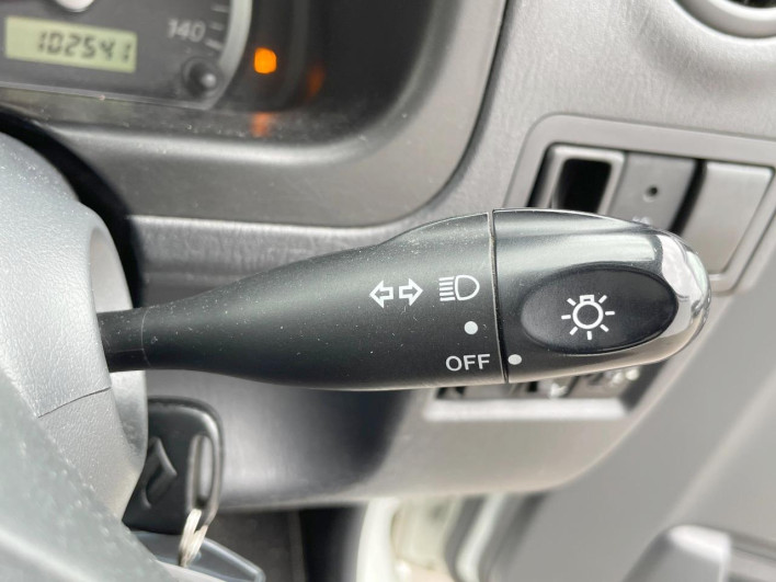 2011 Suzuki Jimny ABA-JB23W (UW-6a3b4a4cd5580)[26]