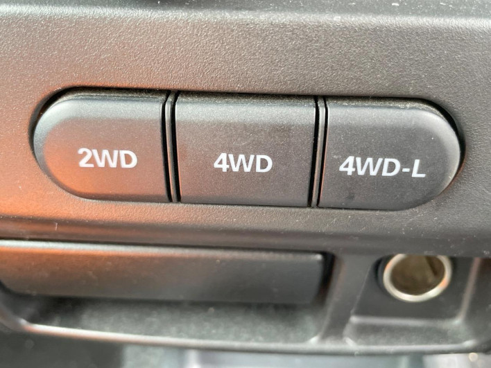 2011 Suzuki Jimny ABA-JB23W (UW-6a3b4a4cd5580)[21]