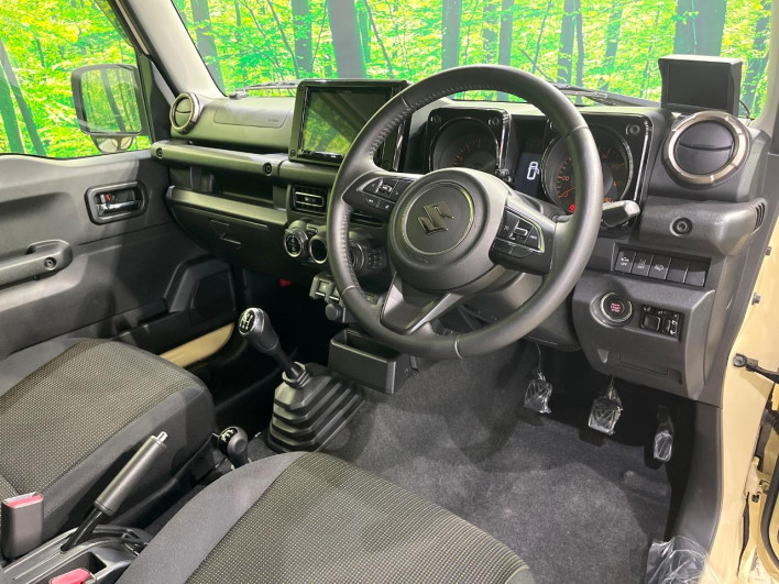 2018 Suzuki Jimny 3BA-JB64W (UW-6a3b4a4e2a2b6)[29]