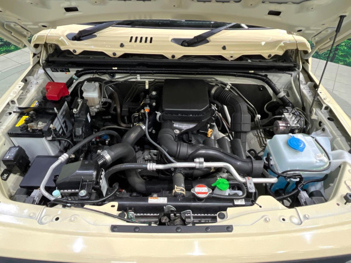 2018 Suzuki Jimny 3BA-JB64W (UW-6a3b4a4e2a2b6)[4]
