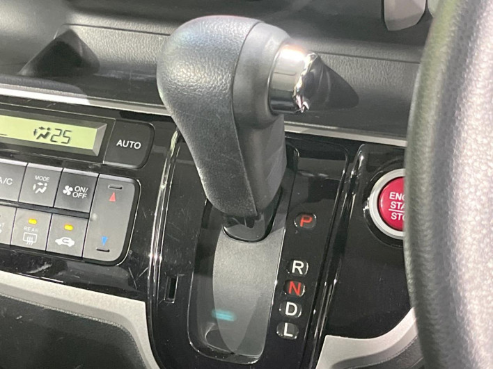 2013 Honda N-BOX DBA-JF1 (UW-6a3b4a5a967fd)[29]