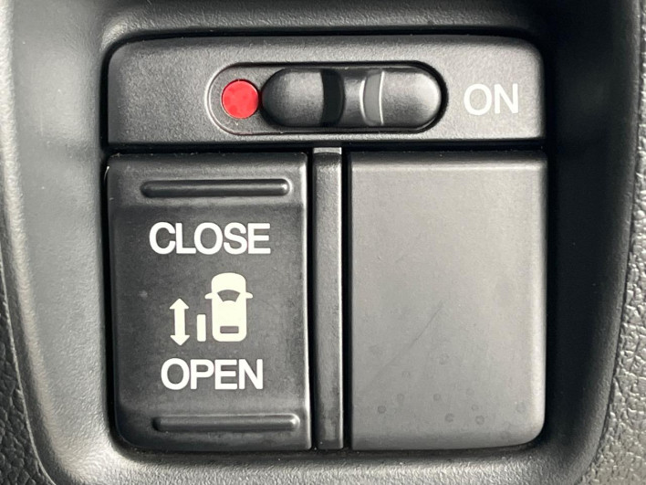 2015 Honda N-BOX DBA-JF1 (UW-6a3b4a5bd9834)[22]