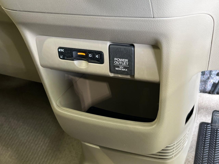 2016 Honda N-BOX DBA-JF1 (UW-6a3b4a5d05562)[15]