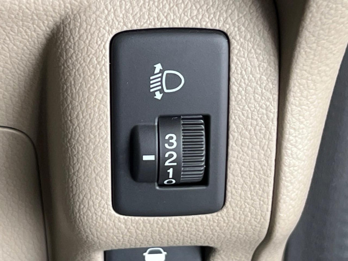 2016 Honda N-BOX DBA-JF1 (UW-6a3b4a5d05562)[21]