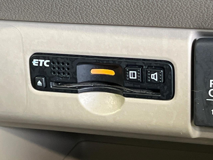2016 Honda N-BOX DBA-JF1 (UW-6a3b4a5d05562)[14]