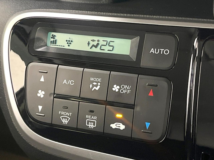 2017 Honda N-BOX DBA-JF1 (UW-6a3b4a5eee453)[24]