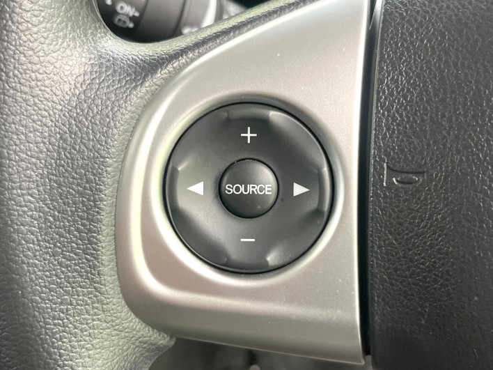 2017 Honda N-BOX DBA-JF1 (UW-6a3b4a5eee453)[21]