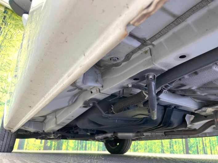 2017 Honda N-BOX DBA-JF1 (UW-6a3b4a5eee453)[4]