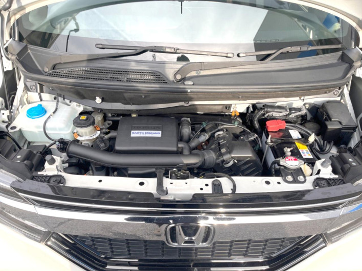 2019 Honda N-BOX CUSTOM DBA-JF3 (UW-6a3b4a653dfdd)[4]