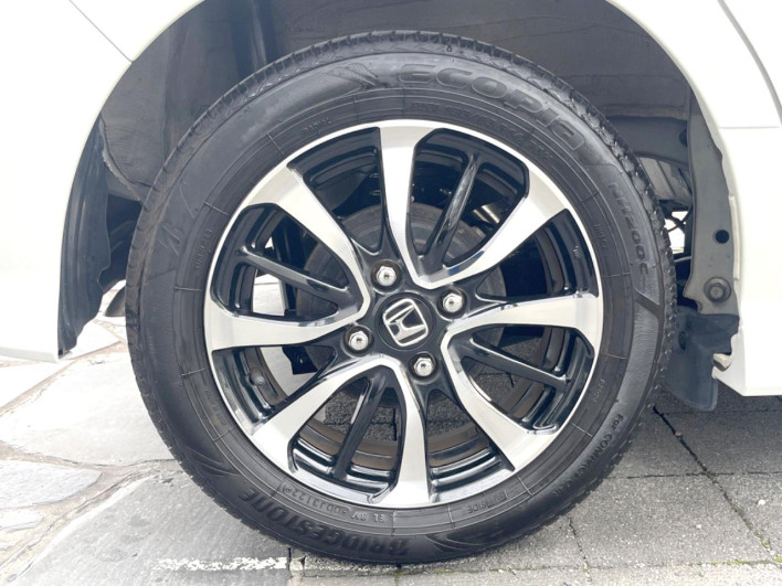 2019 Honda N-BOX CUSTOM DBA-JF3 (UW-6a3b4a653dfdd)[24]