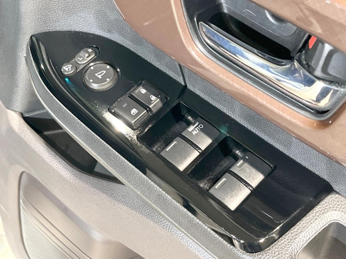2019 Honda N-BOX DBA-JF3 (UW-6a3b4a6645ebe)[14]