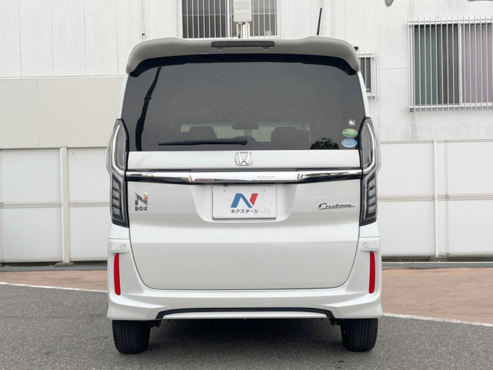 2020 Honda N-BOX CUSTOM 6BA-JF3 (UW-6a3b4a67f3bb6)[24]