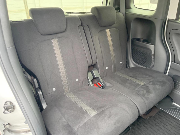 2020 Honda N-BOX CUSTOM 6BA-JF3 (UW-6a3b4a67f3bb6)[12]