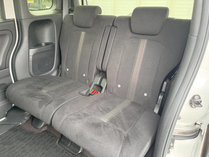 2020 Honda N-BOX CUSTOM 6BA-JF3 (UW-6a3b4a67f3bb6)[17]