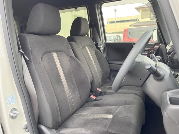 2020 Honda N-BOX CUSTOM 6BA-JF3 (UW-6a3b4a67f3bb6)[22]