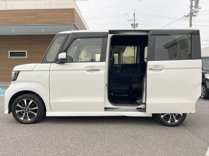 2020 Honda N-BOX CUSTOM 6BA-JF3 (UW-6a3b4a67f3bb6)[15]