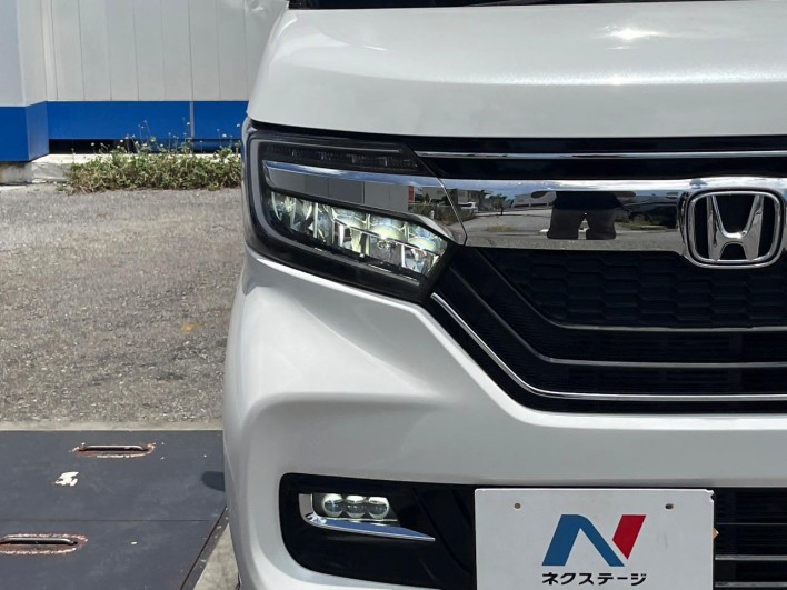 2019 Honda N-BOX CUSTOM DBA-JF3 (UW-6a3b4a69bc14d)[24]