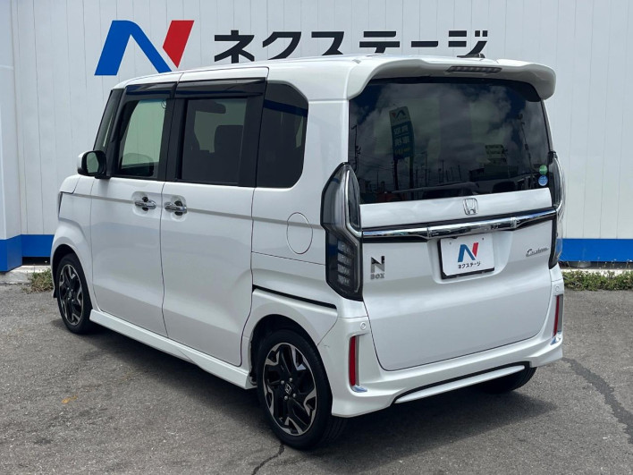 2019 Honda N-BOX CUSTOM DBA-JF3 (UW-6a3b4a69bc14d)[18]