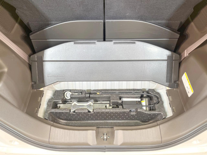 2021 Honda N-BOX 6BA-JF3 (UW-6a3b4a6e88db9)[24]