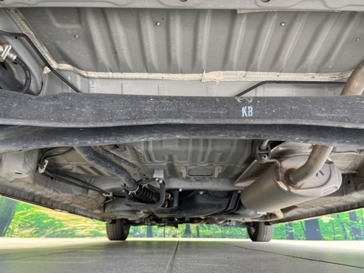2023 Honda N-BOX CUSTOM 6BA-JF3 (UW-6a3b4a71d454f)[13]