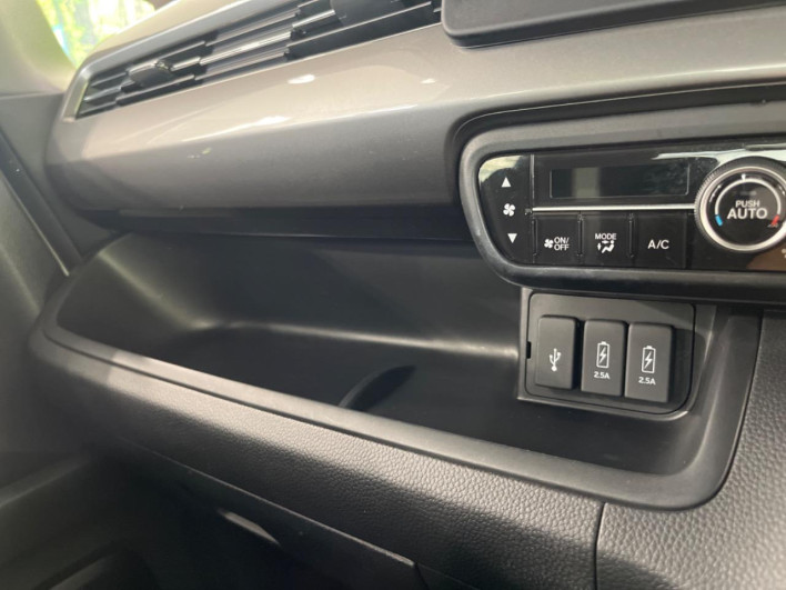 2023 Honda N-BOX CUSTOM 6BA-JF3 (UW-6a3b4a71d454f)[28]