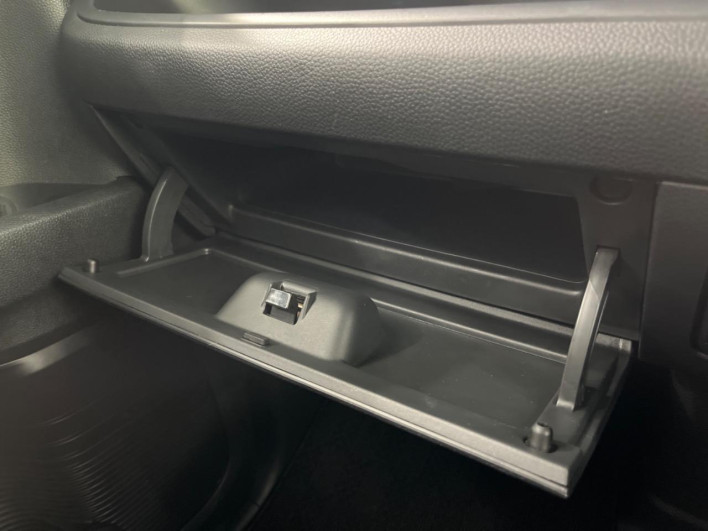 2023 Honda N-BOX CUSTOM 6BA-JF3 (UW-6a3b4a71d454f)[27]