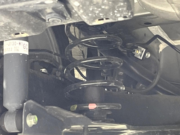2023 Honda N-BOX CUSTOM 6BA-JF3 (UW-6a3b4a720f863)[18]