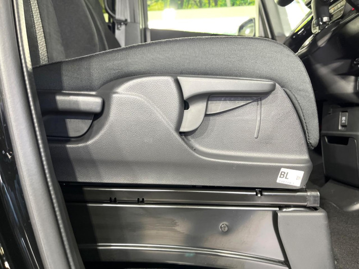 2023 Honda N-BOX CUSTOM 6BA-JF3 (UW-6a3b4a720f863)[23]