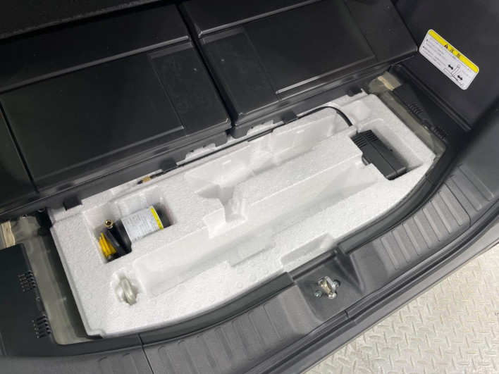 2025 Honda N-BOX CUSTOM 6BA-JF5 (UW-6a3b4a7a46ec5)[28]