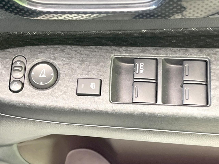 2015 Honda N-WGN Custom DBA-JH1 (UW-6a3b4a89040ba)[18]