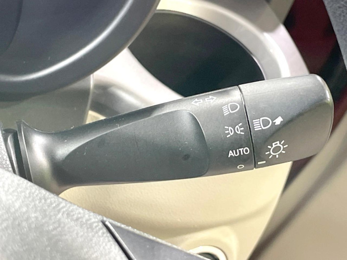 2017 Daihatsu Cast DBA-LA250S (UW-6a3b4ab128083)[15]