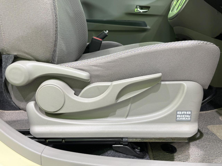 2013 Toyota Pixis Epoch DBA-LA310A (UW-6a3b4ab46c6bf)[7]