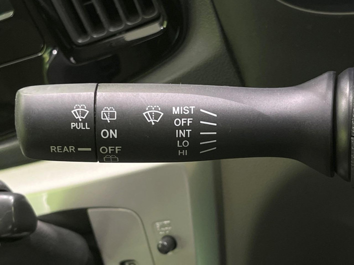 2013 Toyota Pixis Epoch DBA-LA310A (UW-6a3b4ab46c6bf)[25]