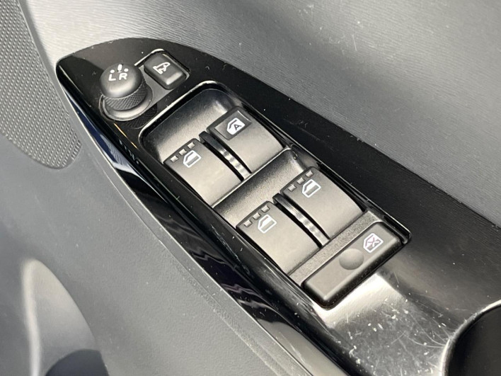 2014 Daihatsu Tanto DBA-LA600S (UW-6a3b4abde2afd)[28]