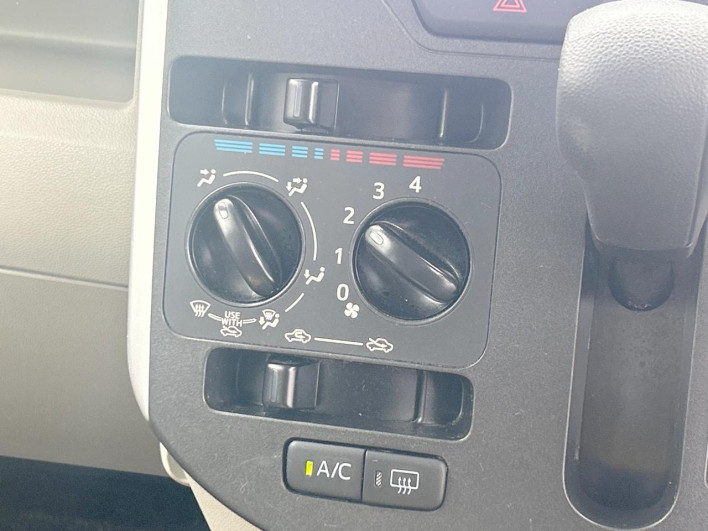 2016 Daihatsu Tanto DBA-LA600S (UW-6a3b4ac12b975)[12]