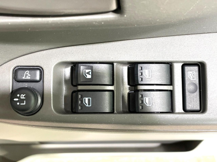 2018 Daihatsu Tanto DBA-LA600S (UW-6a3b4ac38d76a)[12]