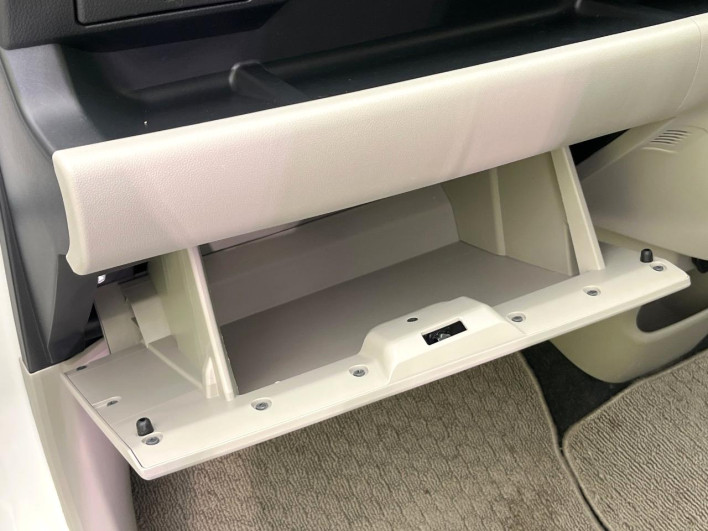 2017 Toyota Passo DBA-M700A (UW-6a3b4adf85fef)[28]