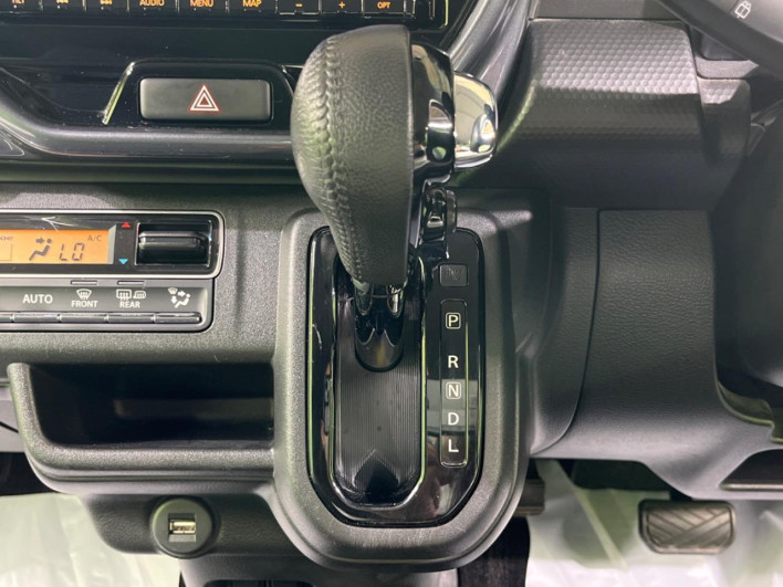 2022 Mazda Flair Crossover 5AA-MS92S (UW-6a3b4b2a66d61)[9]